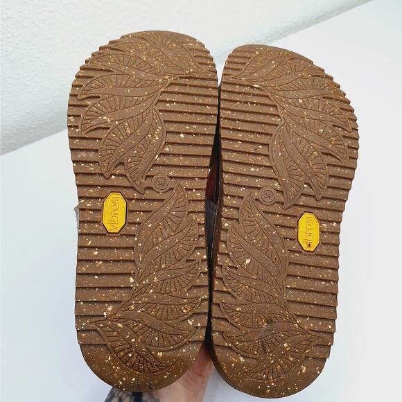 Dansko Dayna Buckle Sandals Slides 39 /US 8.5 9 Suede Leather Stone Taupe Vibram - Picture 8 of 10